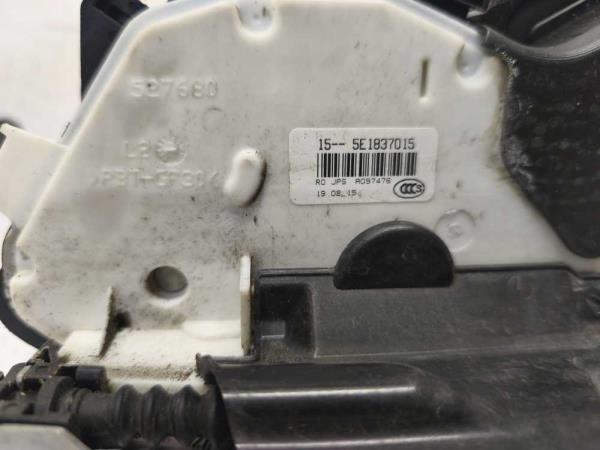 SERRURE DE PORTE AVANT GAUCHE VW - Vue 4